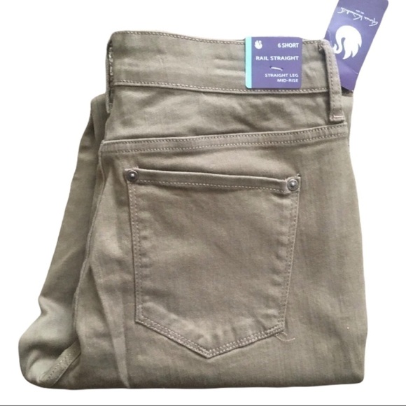 - Gloria  Vanderbilt  women’s pants size 6 - Picture 1 of 6